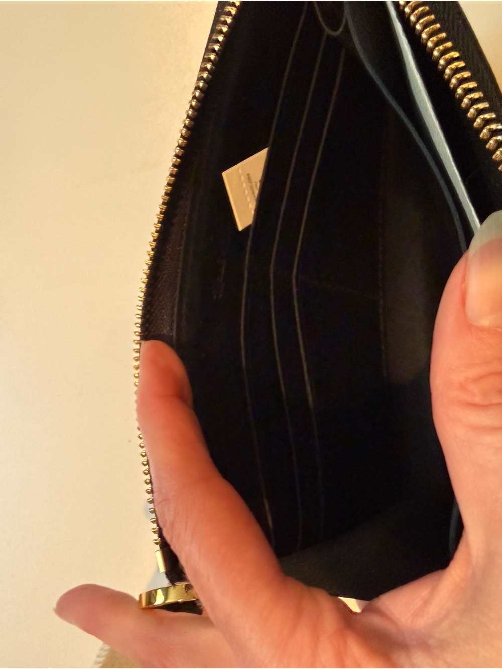 Madewell Essential Zip Clutch Black NWT - Picture 6 of 9